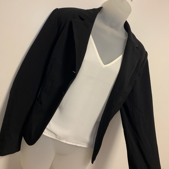 Jackets & Blazers - Black Lapel Neck Blazer